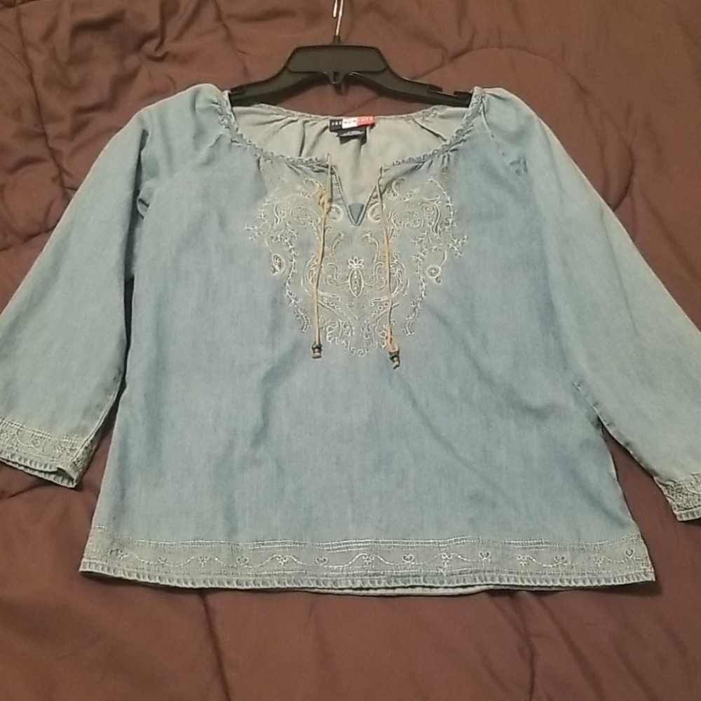 Womens Boho embroidered faded denim top, Small